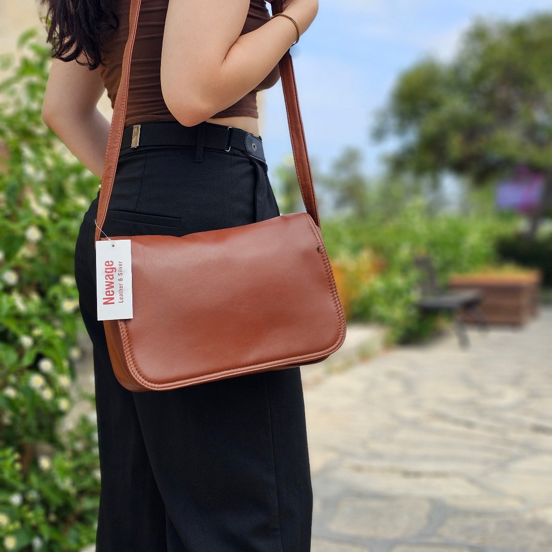Classic Leather Shoulder Bag M-I Newage Leather Bags