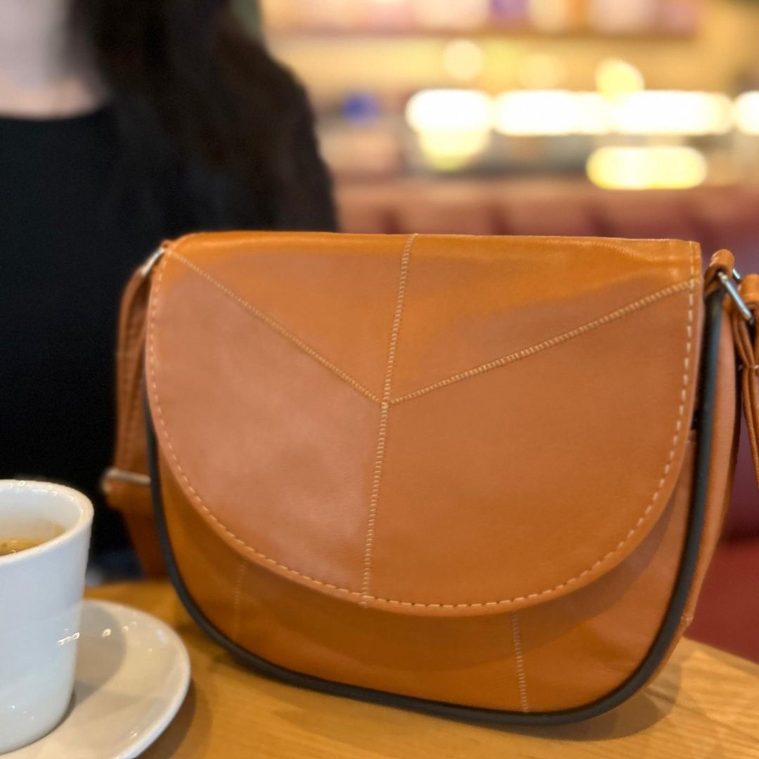 Leather D-Model Shoulder Bag M-I - Newage Leather Bags